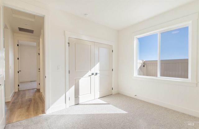 405 S Diesel Way, Boise, ID 83716