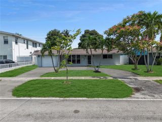 4721 W Park Rd ., Hollywood, FL 33021