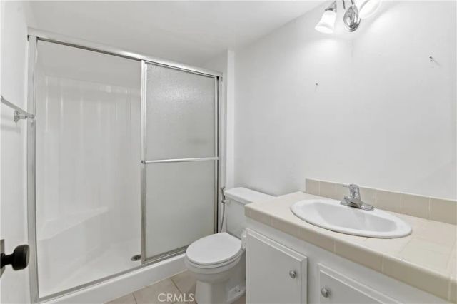 6121 Shoup Avenue 35, Woodland Hills, CA 91367