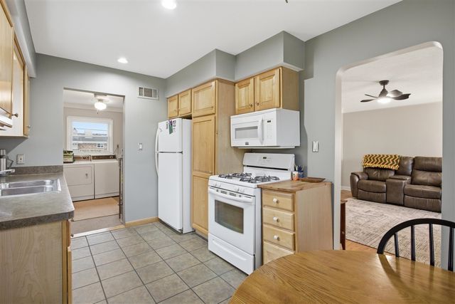 7324 Mckinley, Center Line, MI 48015