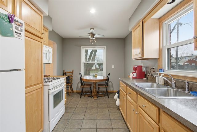 7324 Mckinley, Center Line, MI 48015