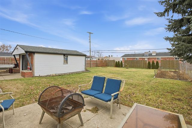 7324 Mckinley, Center Line, MI 48015