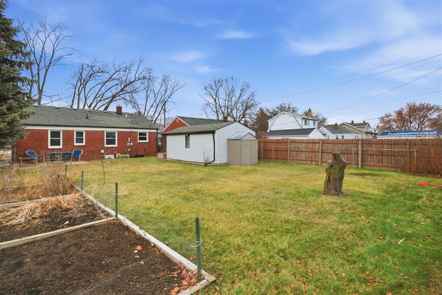 7324 Mckinley, Center Line, MI 48015