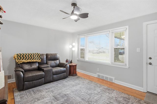 7324 Mckinley, Center Line, MI 48015