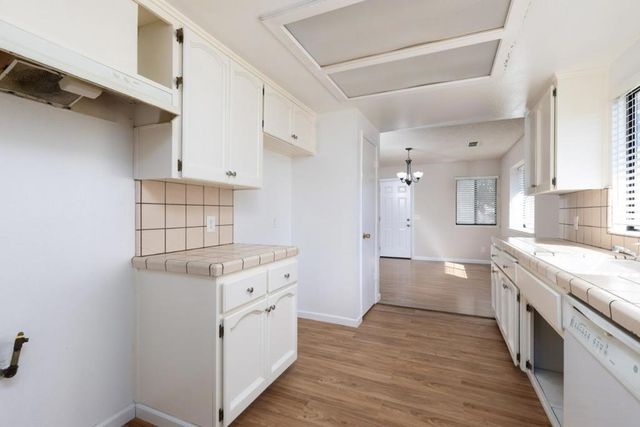 377 W Alluvial Avenue, Pinedale, CA 93650