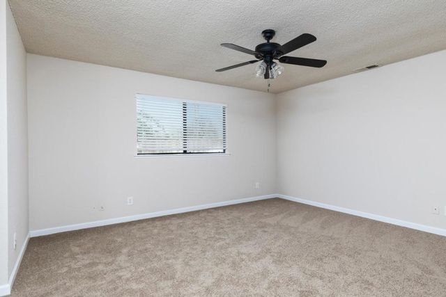 377 W Alluvial Avenue, Pinedale, CA 93650