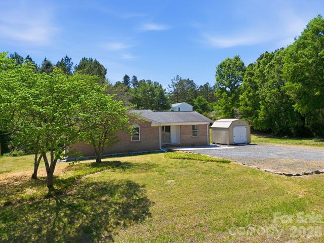 234 Oak Lane, Oakboro, NC 28129