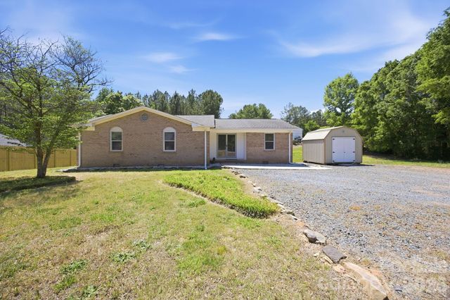 234 Oak Lane, Oakboro, NC 28129