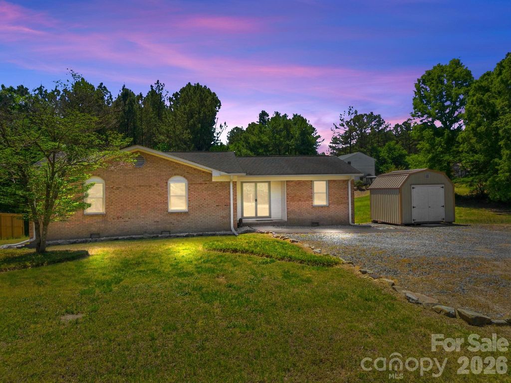 234 Oak Lane, Oakboro, NC 28129