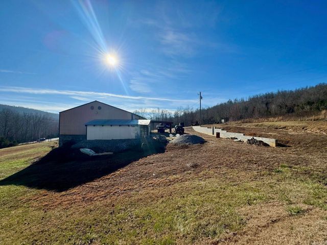 7099 S Hwy 9, Mountain View, AR 72560