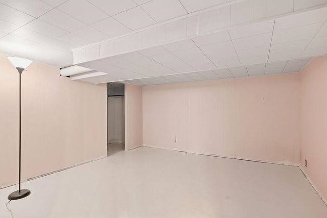 2709 E Illinois Ave, Spokane, WA 99207