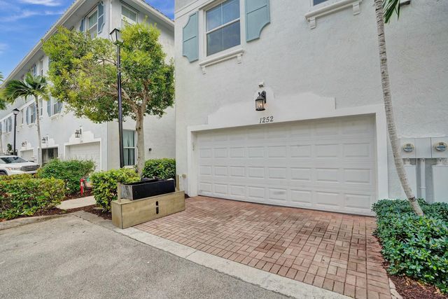 1252 Piazza Antinori, Boynton Beach, FL 33426