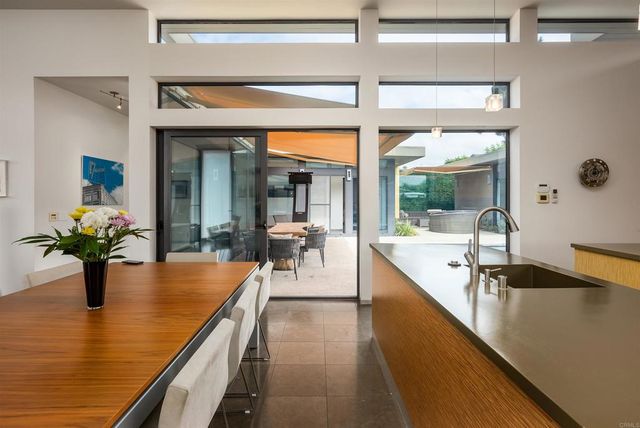 602 Glenmont Dr, Solana Beach, CA 92075