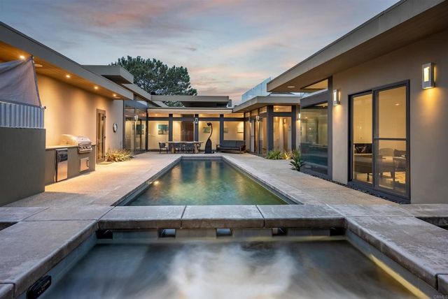 602 Glenmont Dr, Solana Beach, CA 92075