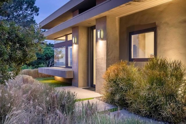 602 Glenmont Dr, Solana Beach, CA 92075