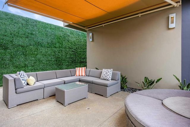 602 Glenmont Dr, Solana Beach, CA 92075