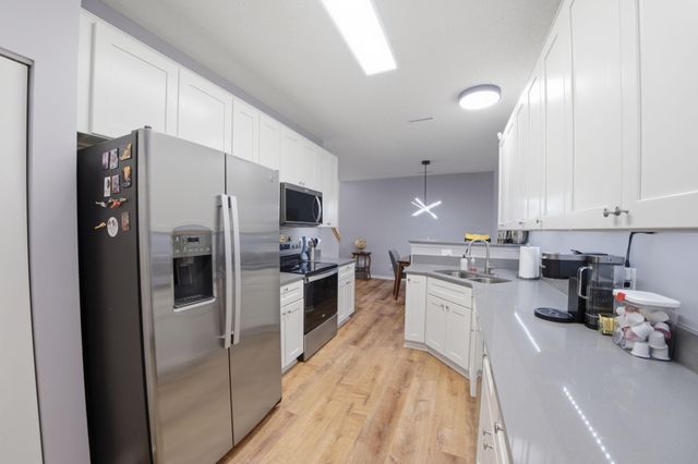 1574 Liberty Circle, Shakopee, MN 55379