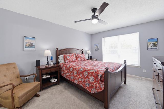 1574 Liberty Circle, Shakopee, MN 55379
