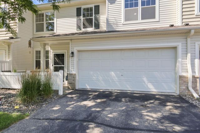 1574 Liberty Circle, Shakopee, MN 55379