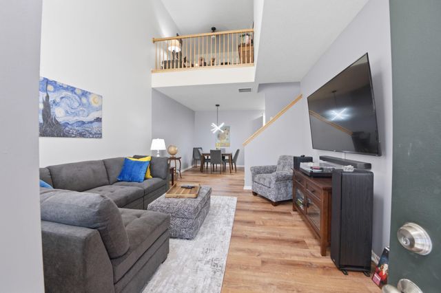 1574 Liberty Circle, Shakopee, MN 55379