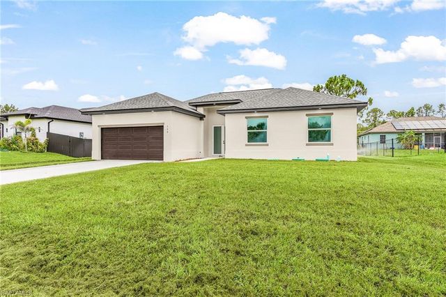 748 Chestnut ST E, Lehigh Acres, FL 33974