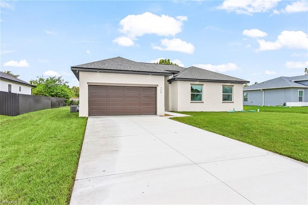 748 Chestnut ST E, Lehigh Acres, FL 33974