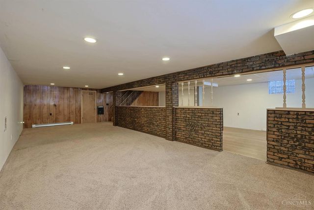 906 Garnoa Drive, Springfield Twp., OH 45231