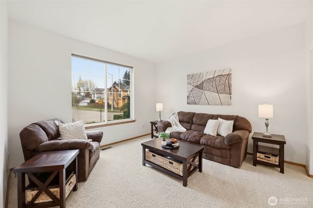 20101 11th Avenue W, Lynnwood, WA 98036
