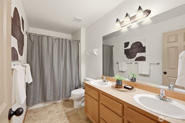 20101 11th Avenue W, Lynnwood, WA 98036