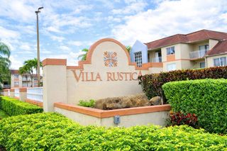 18810 NW 57th Ave 102, Hialeah, FL 33015