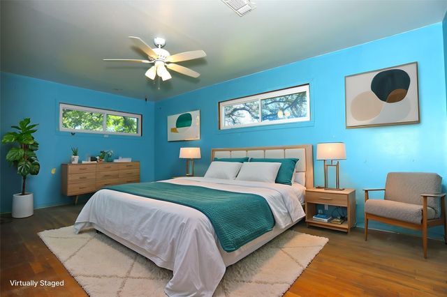 700 Wesley Drive Drive, Clute, TX 77531