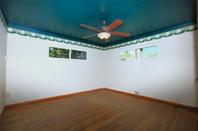 700 Wesley Drive Drive, Clute, TX 77531