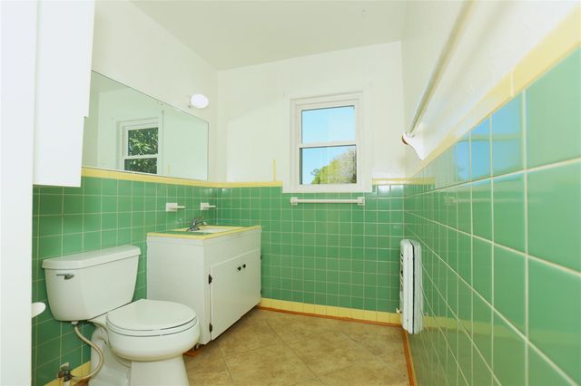 700 Wesley Drive Drive, Clute, TX 77531