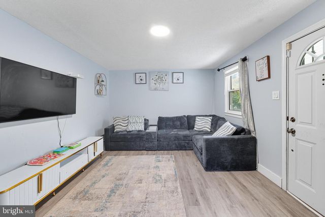 7626 GREENLEAF, Landover, MD 20785