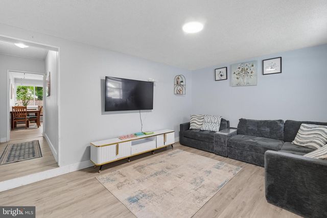 7626 GREENLEAF, Landover, MD 20785