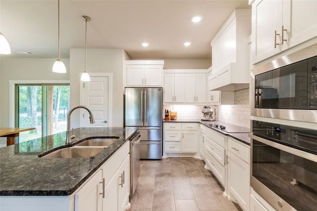 1 Rountree Circle, Bella Vista, AR 72715