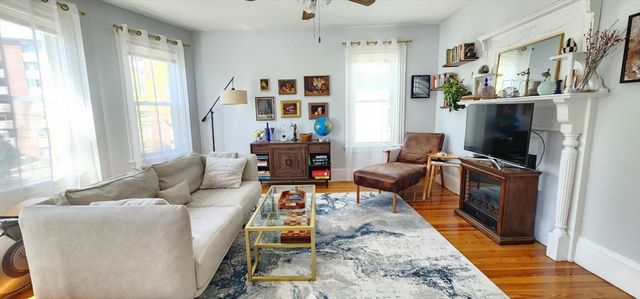 66 Chestnut St 2, Brookline, MA 02445