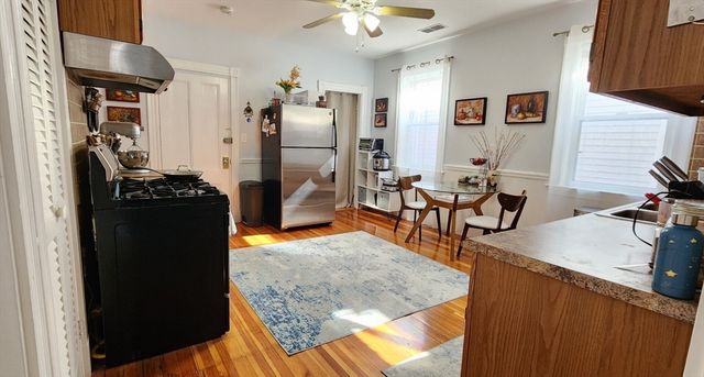 66 Chestnut St 2, Brookline, MA 02445