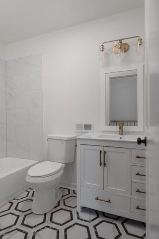 303 5th Ave, Columbia, TN 38401