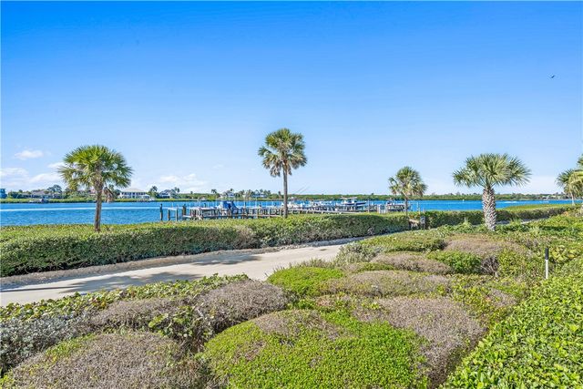 711 Marbrisa River Lane, Vero Beach, FL 32963