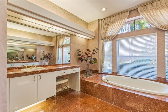 711 Marbrisa River Lane, Vero Beach, FL 32963