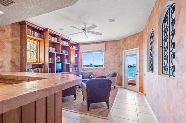 711 Marbrisa River Lane, Vero Beach, FL 32963