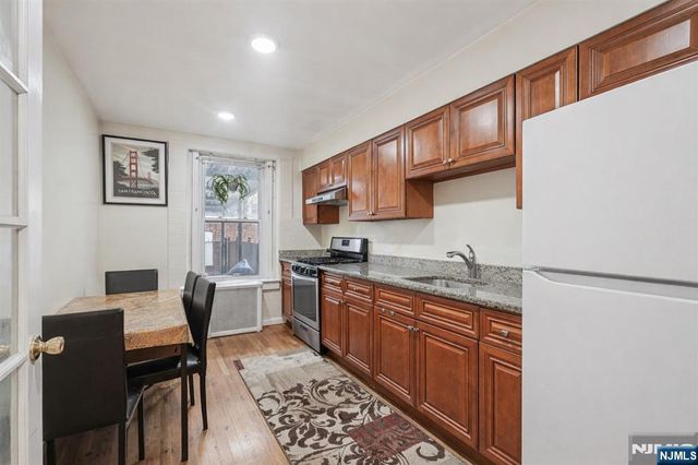20 Concord Street, Jersey City, NJ 07306