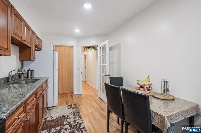 20 Concord Street, Jersey City, NJ 07306
