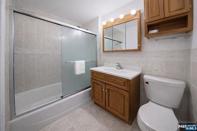 20 Concord Street, Jersey City, NJ 07306