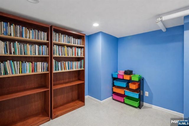 20 Concord Street, Jersey City, NJ 07306