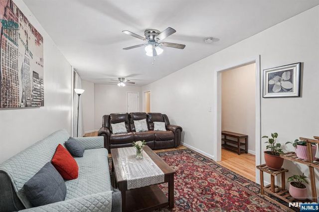 20 Concord Street, Jersey City, NJ 07306