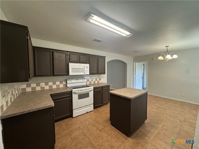 3901 Tiger Drive, Killeen, TX 76549