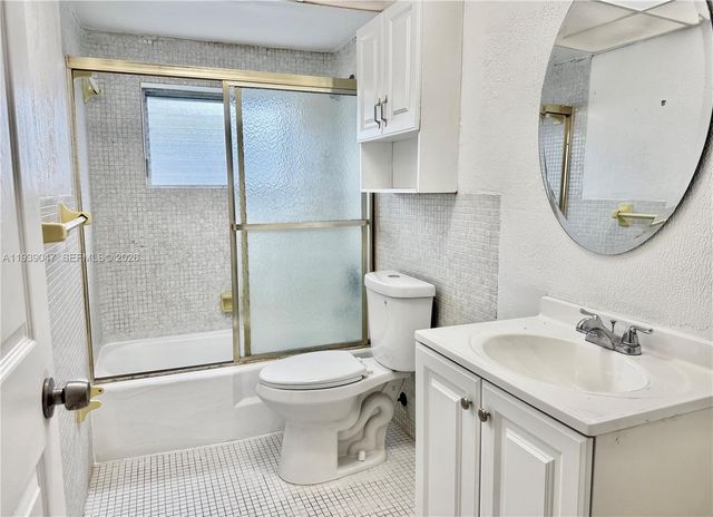 1855 NE 121st St 6, North Miami, FL 33181