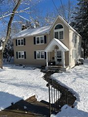 95 Hillside Ave, Livingston Twp., NJ 07039